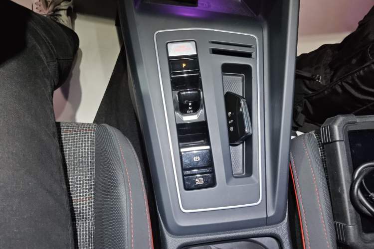 Used Volkswagen Golf GTI 2021 Facelift 380TSI DSG GTI Gear Lever