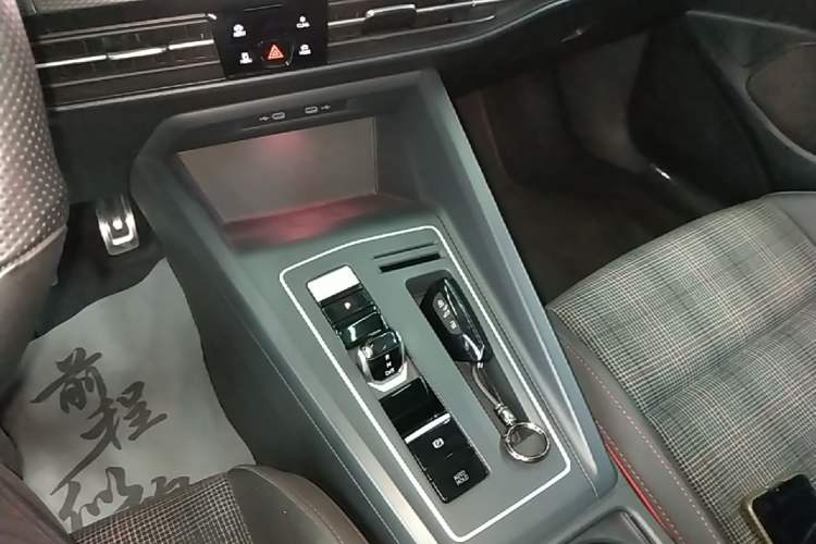Used Volkswagen Golf GTI 2021 Facelift 380TSI DSG GTI Gear Lever