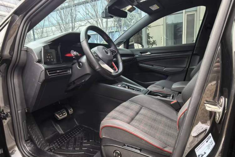 Used Volkswagen Golf GTI 2021 Facelift 380TSI DSG GTI Interior 1