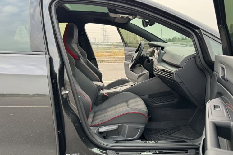 Used Volkswagen Golf GTI 2021 380TSI DSG GTI Interior 12