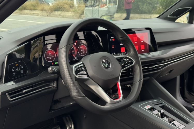 Used Volkswagen Golf GTI 2021 380TSI DSG GTI Interior 13