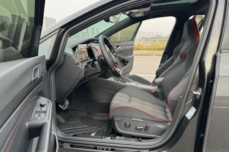Used Volkswagen Golf GTI 2021 380TSI DSG GTI Interior 2