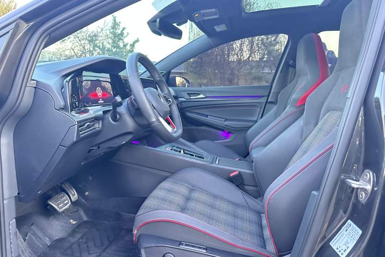 Used Volkswagen Golf GTI 2021 380TSI DSG GTI Interior 2
