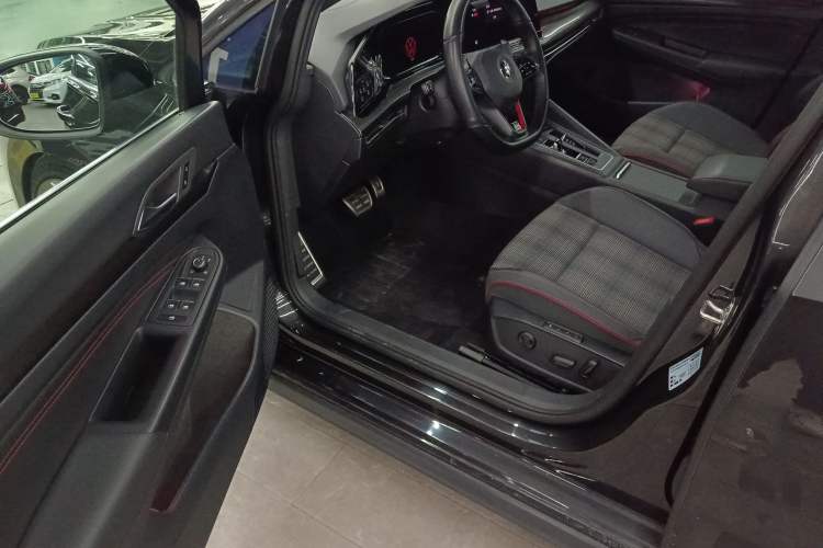 Used Volkswagen Golf GTI 2021 380TSI DSG GTI Interior 3