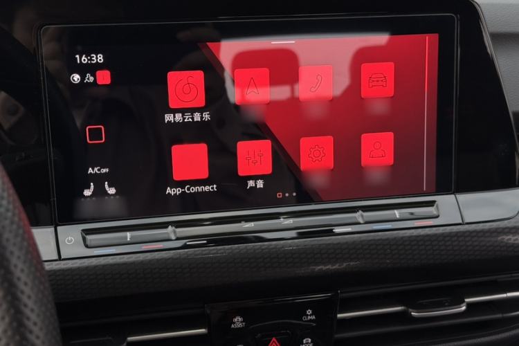 Used Volkswagen Golf GTI 2021 380TSI DSG GTI Interior 4
