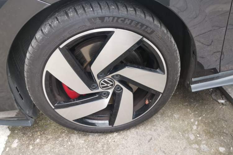 Used Volkswagen Golf GTI 2021 380TSI DSG GTI Left Front Wheel Hub