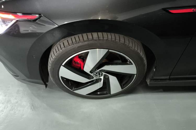 Used Volkswagen Golf GTI 2021 380TSI DSG GTI Left Front Wheel Hub