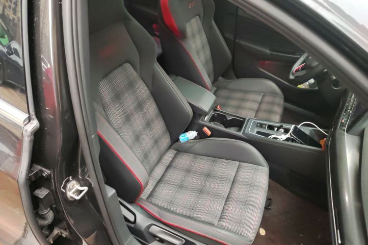 Used Volkswagen Golf GTI 2021 380TSI DSG GTI Right Front Seat