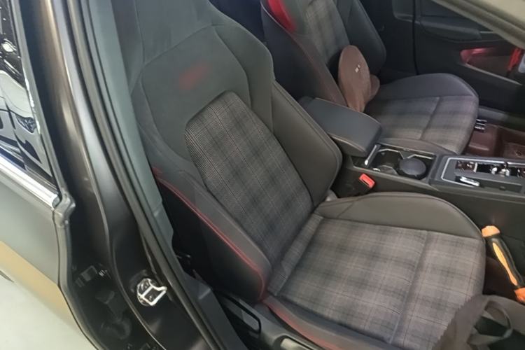 Used Volkswagen Golf GTI 2021 Facelift 380TSI DSG GTI Right Front Seat