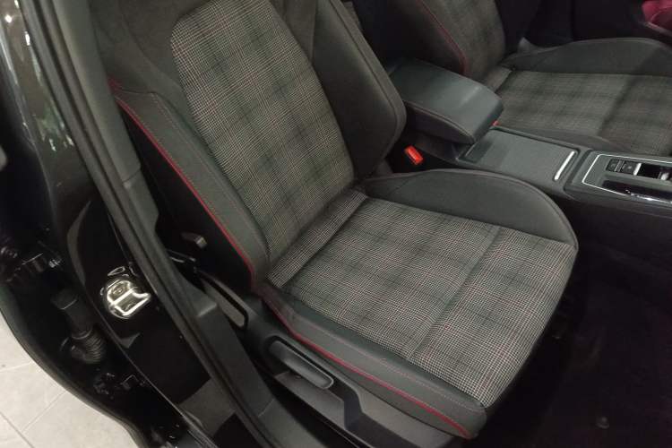 Used Volkswagen Golf GTI 2021 380TSI DSG GTI Right Front Seat