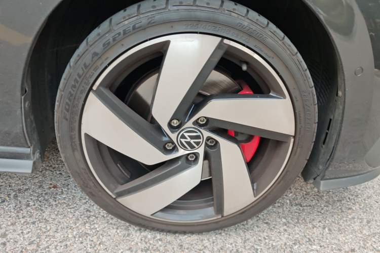 Used Volkswagen Golf GTI 2021 380TSI DSG GTI Right Front Wheel Hub