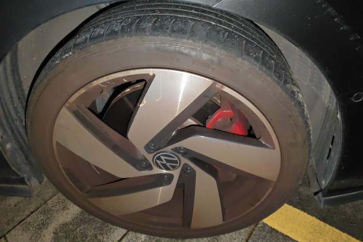 Used Volkswagen Golf GTI 2021 380TSI DSG GTI Right Front Wheel Hub