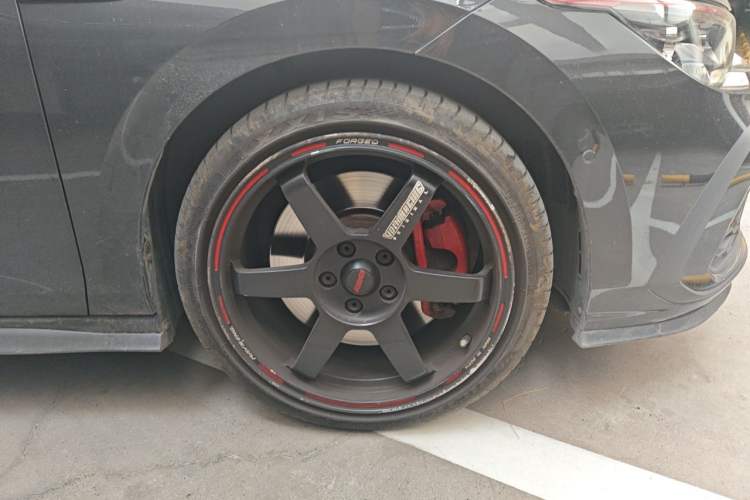 Used Volkswagen Golf GTI 2021 380TSI DSG GTI Right Front Wheel Hub