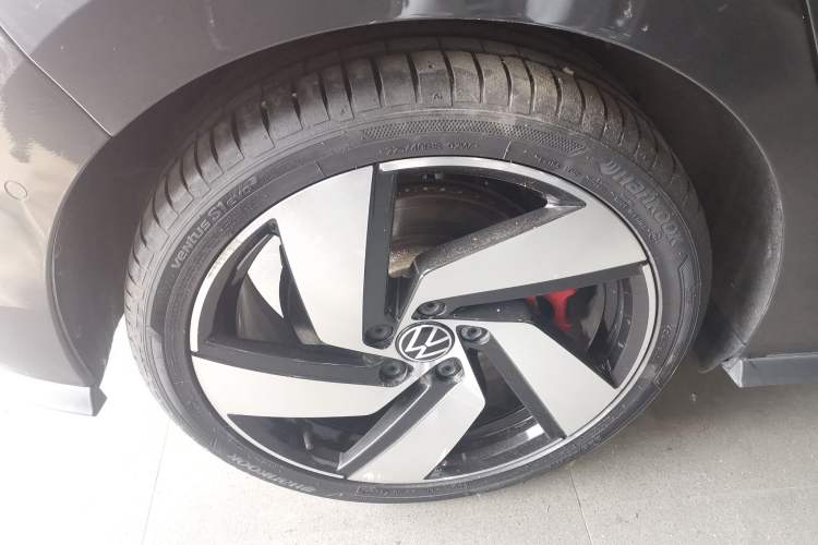 Used Volkswagen Golf GTI 2021 Facelift 380TSI DSG GTI Right Rear Wheel Hub