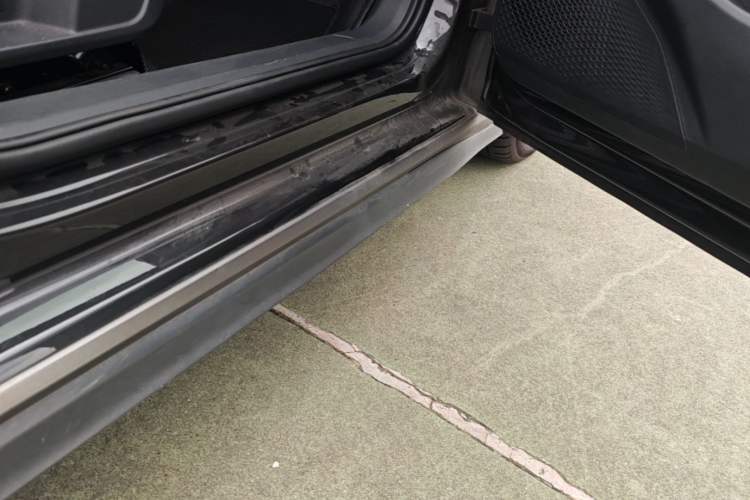 Used Volkswagen Golf GTI 2021 380TSI DSG GTI Right Side Sill