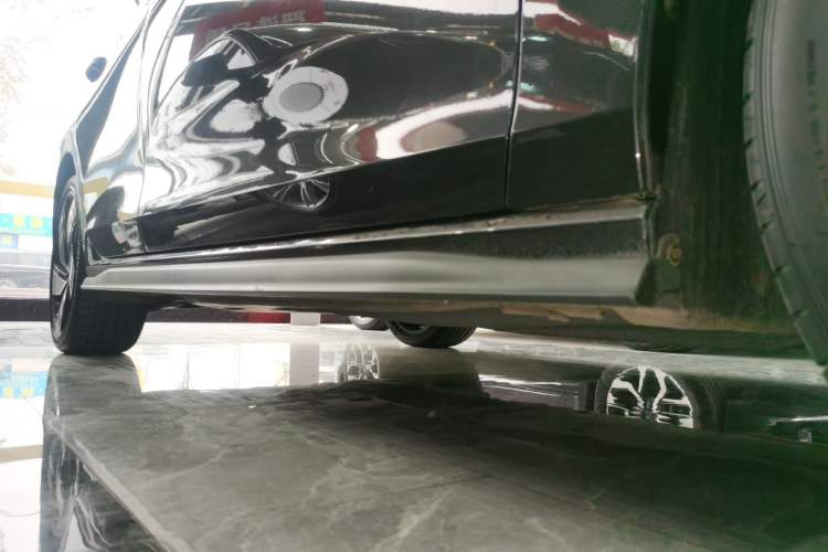 Used Volkswagen Golf GTI 2021 380TSI DSG GTI Right Side Sill