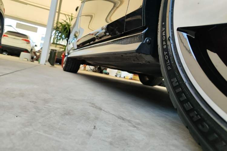 Used Volkswagen Golf GTI 2021 Facelift 380TSI DSG GTI Right Side Sill