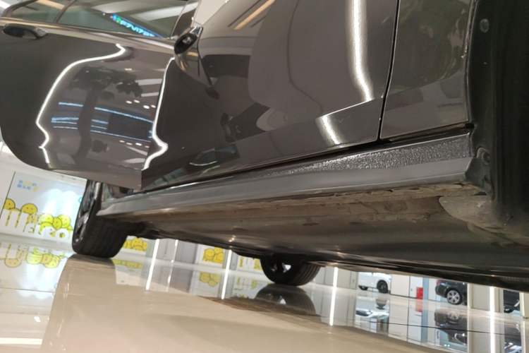Used Volkswagen Golf GTI 2021 380TSI DSG GTI Right Side Sill