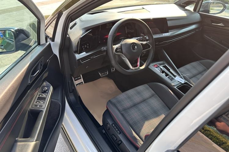 Used Volkswagen Golf GTI 2021 380TSI DSG GTI Interior 3