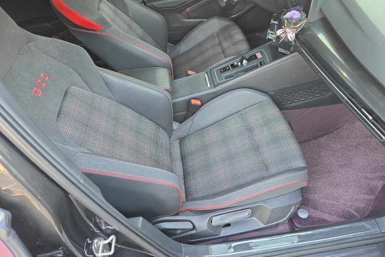 Used Volkswagen Golf GTI 2021 Facelift 380TSI DSG GTI Interior 11