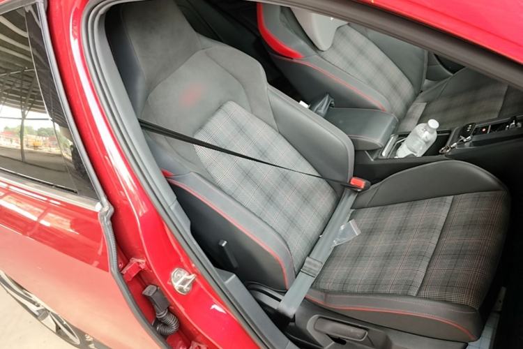 Used Volkswagen Golf GTI 2021 380TSI DSG GTI Right Front Seat