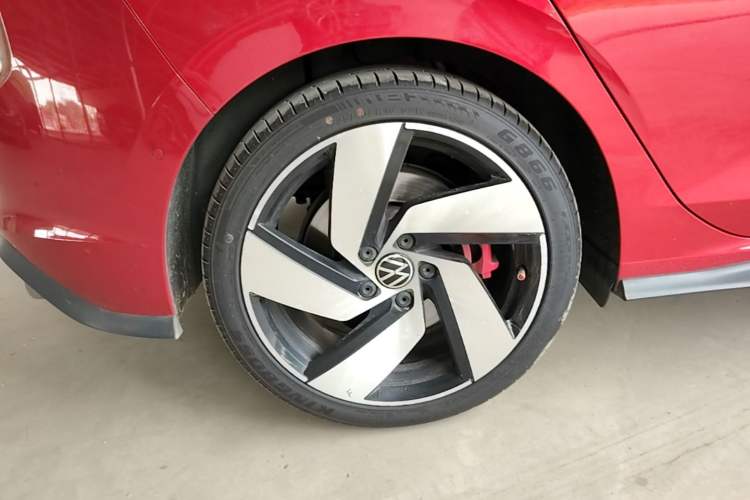 Used Volkswagen Golf GTI 2021 380TSI DSG GTI Right Rear Wheel Hub