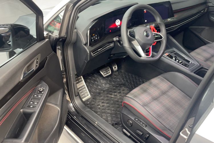 Used Volkswagen Golf GTI 2021 380TSI DSG GTI Interior 2