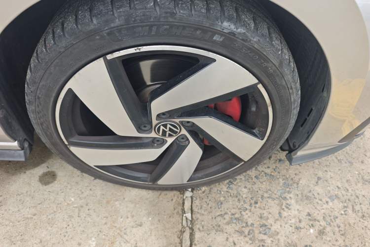 Used Volkswagen Golf GTI 2021 380TSI DSG GTI Right Front Wheel Hub