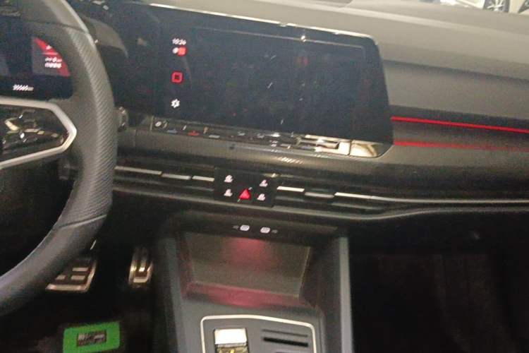 Used Volkswagen Golf GTI 2021 380TSI DSG GTI Audio And AC Panel