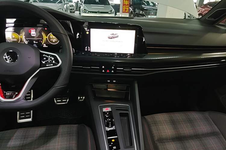 Used Volkswagen Golf GTI 2021 380TSI DSG GTI Audio And AC Panel