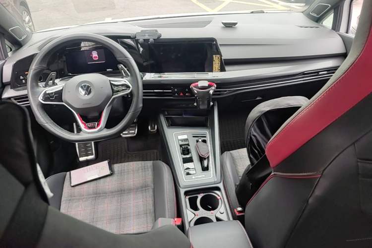 Used Volkswagen Golf GTI 2021 380TSI DSG GTI Center Console