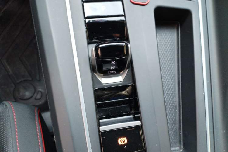 Used Volkswagen Golf GTI 2021 380TSI DSG GTI Gear Lever