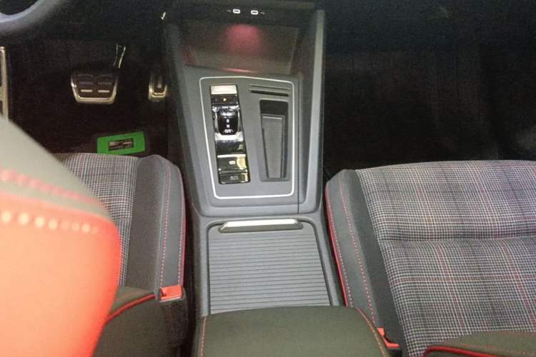 Used Volkswagen Golf GTI 2021 380TSI DSG GTI Gear Lever