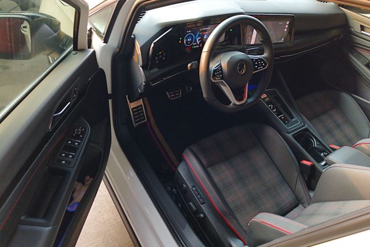 Used Volkswagen Golf GTI 2021 380TSI DSG GTI Interior 3