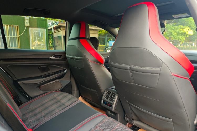 Used Volkswagen Golf GTI 2021 380TSI DSG GTI Interior 9