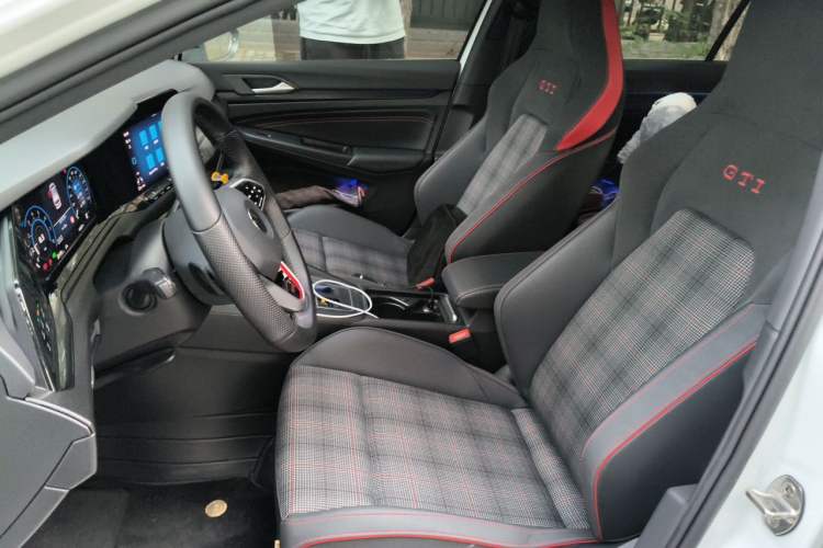 Used Volkswagen Golf GTI 2021 380TSI DSG GTI Left Front Seat