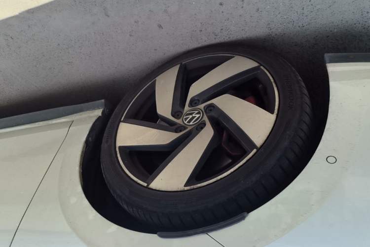 Used Volkswagen Golf GTI 2021 380TSI DSG GTI Left Front Wheel Hub