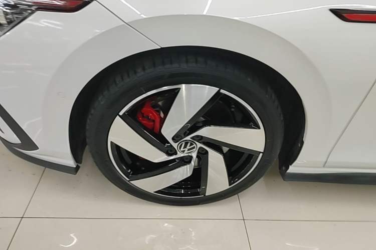 Used Volkswagen Golf GTI 2021 380TSI DSG GTI Left Front Wheel Hub