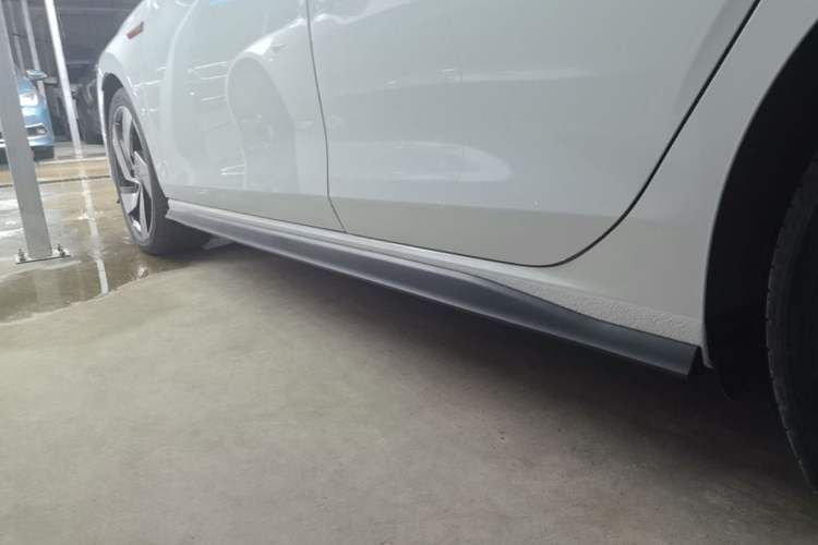 Used Volkswagen Golf GTI 2021 380TSI DSG GTI Left Side Sill