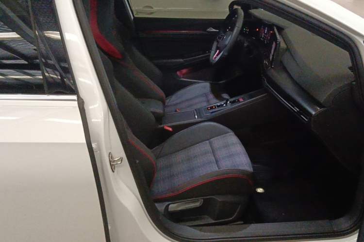 Used Volkswagen Golf GTI 2021 380TSI DSG GTI Right Front Seat