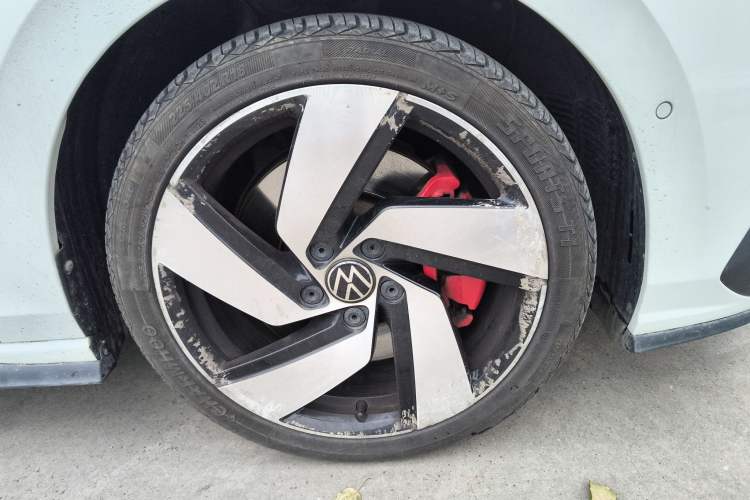 Used Volkswagen Golf GTI 2021 380TSI DSG GTI Right Front Wheel Hub