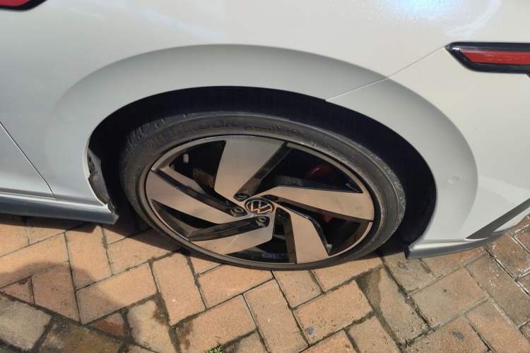 Used Volkswagen Golf GTI 2021 380TSI DSG GTI Right Front Wheel Hub