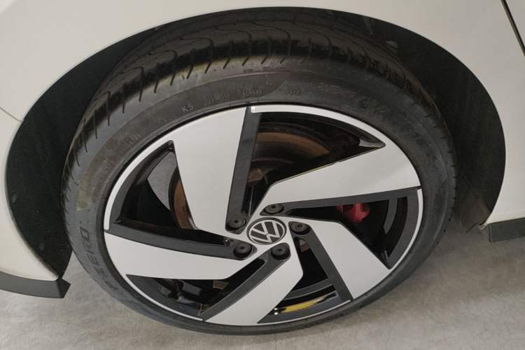 Used Volkswagen Golf GTI 2021 380TSI DSG GTI Right Rear Wheel Hub