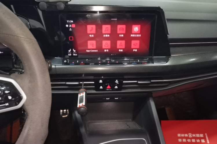 Used Volkswagen Golf GTI 2023 380TSI DSG GTI Audio And AC Panel