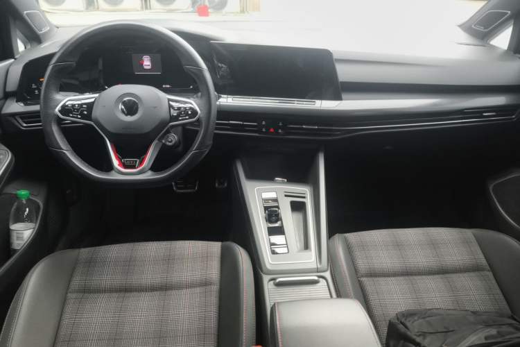 Used Volkswagen Golf GTI 2023 380TSI DSG GTI Center Console