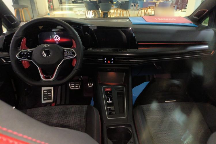 Used Volkswagen Golf GTI 2023 380TSI DSG GTI Center Console