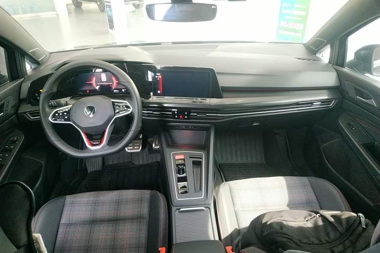 Used Volkswagen Golf GTI 2023 380TSI DSG GTI Center Console