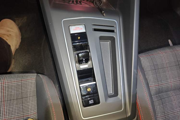 Used Volkswagen Golf GTI 2023 380TSI DSG GTI Gear Lever