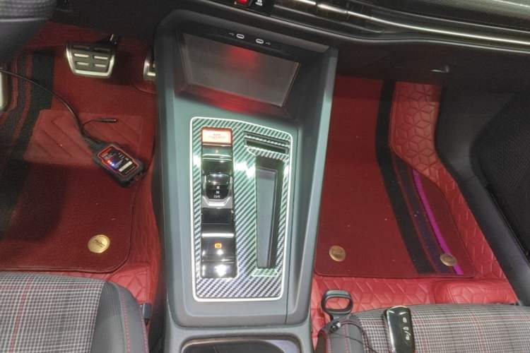 Used Volkswagen Golf GTI 2023 380TSI DSG GTI Gear Lever