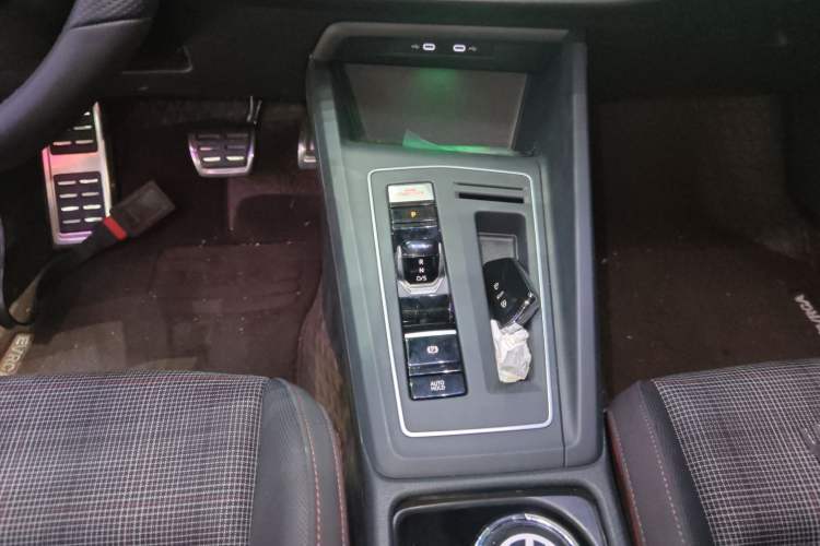 Used Volkswagen Golf GTI 2023 380TSI DSG GTI Gear Lever